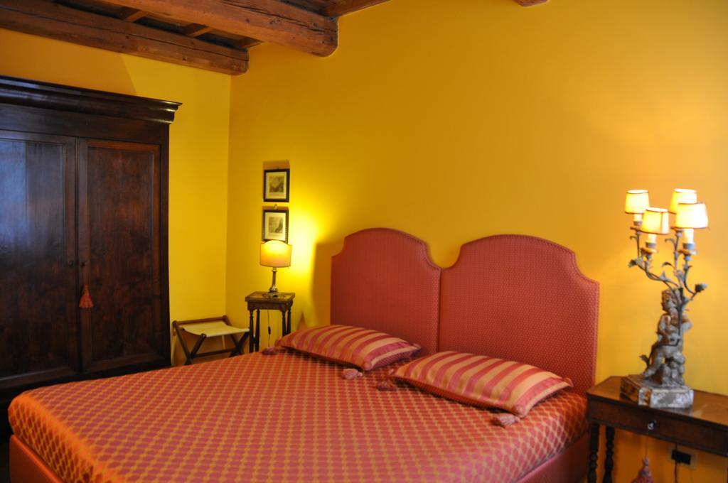 Piazza Nova Guest House フェラーラ 部屋 写真