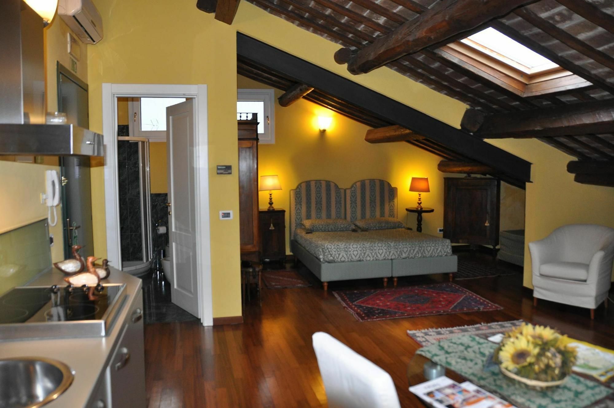 Piazza Nova Guest House フェラーラ エクステリア 写真