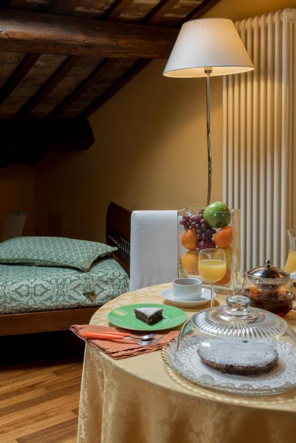Piazza Nova Guest House フェラーラ エクステリア 写真