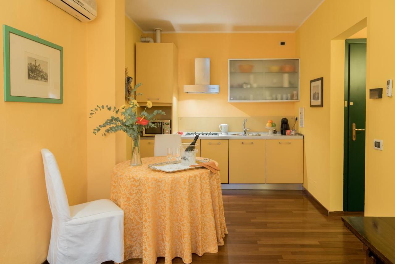 Piazza Nova Guest House フェラーラ エクステリア 写真