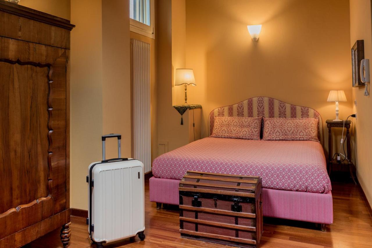 Piazza Nova Guest House フェラーラ エクステリア 写真