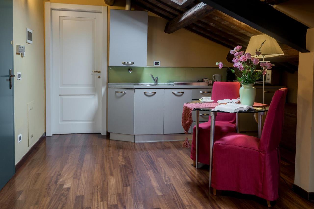 Piazza Nova Guest House フェラーラ エクステリア 写真